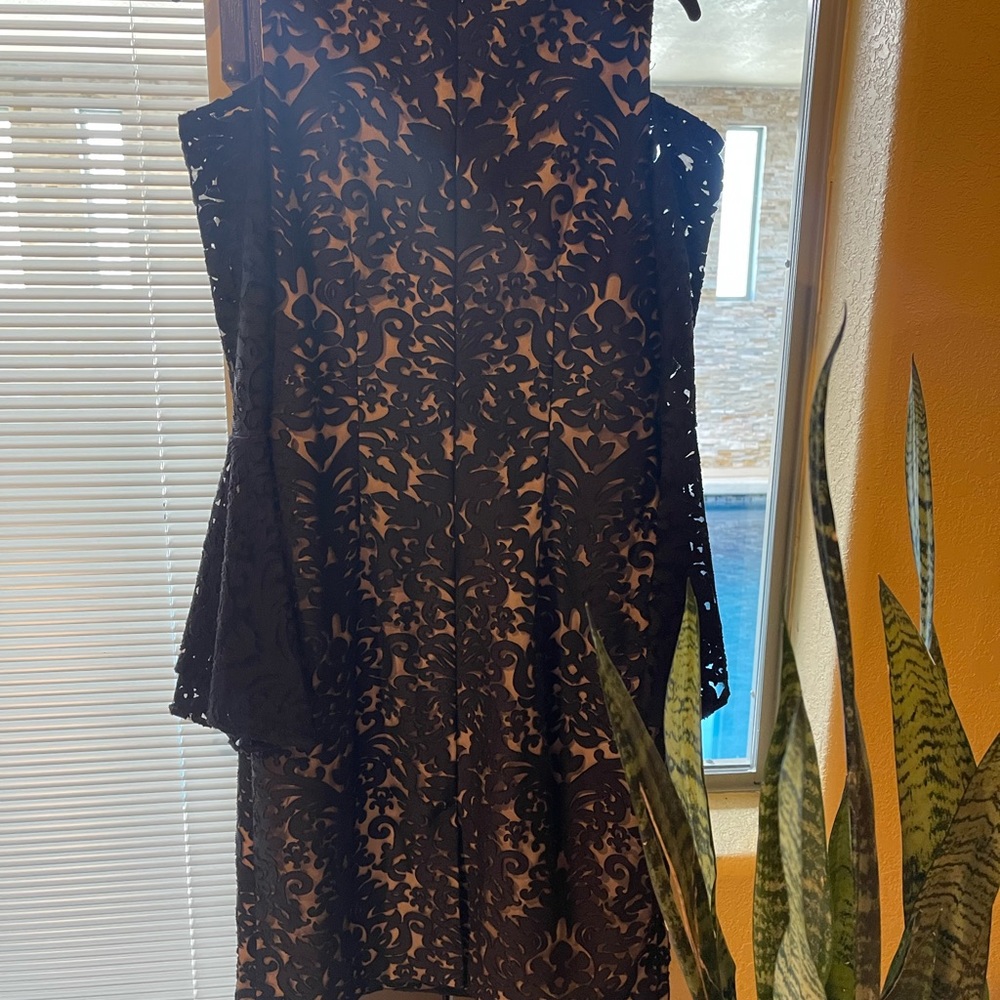 NEW XSCAPE DRESS 🖤 - Picture 2 of 7